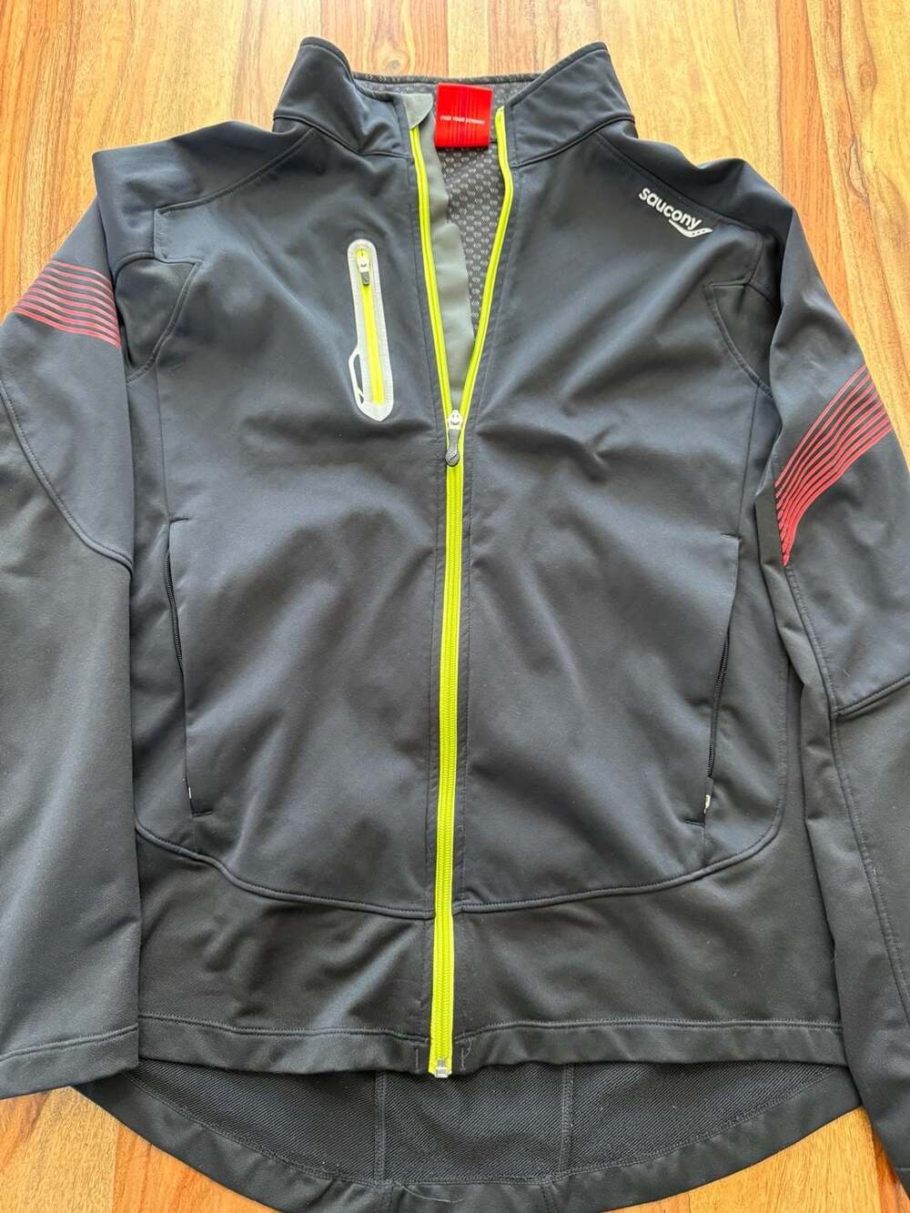 Saucony Men's Performance Running Jacket with Full Zip